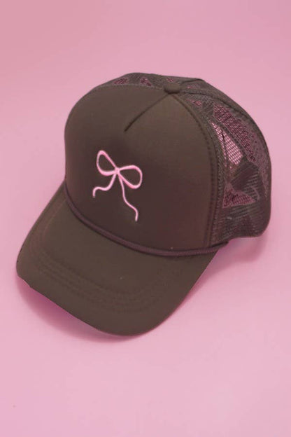 EMBROIDERY RIBBON BOW TRUCKER HAT CAP | 40HW718: Black