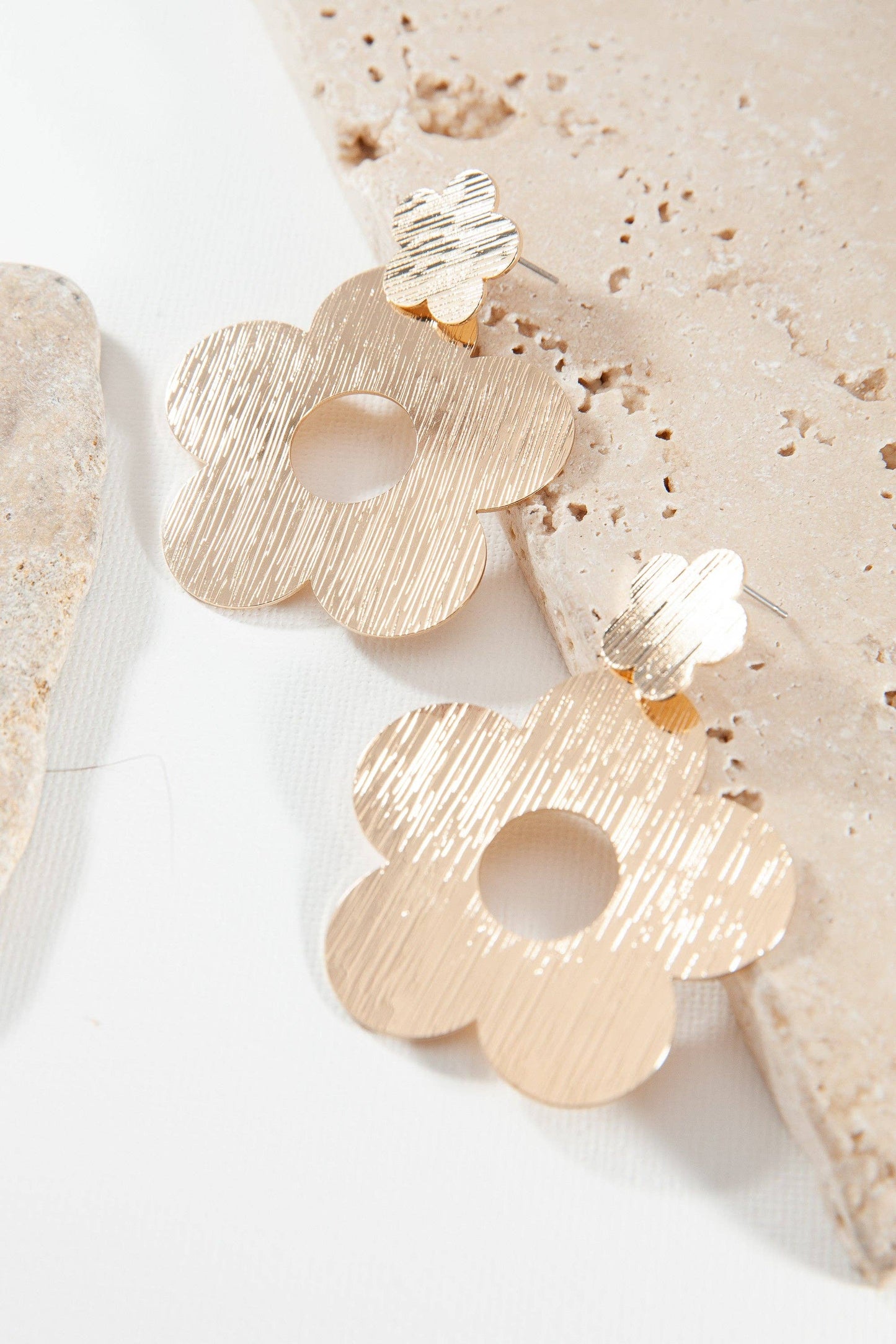 DOUBLE FLAT FLOWER ETCHED DROP EARRINGS